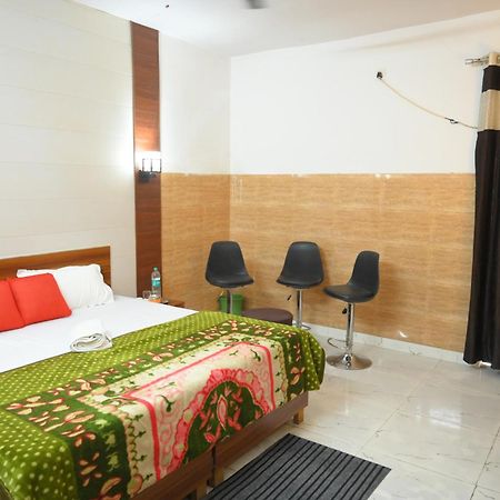 Hotel Starlight Meerut Eksteriør billede