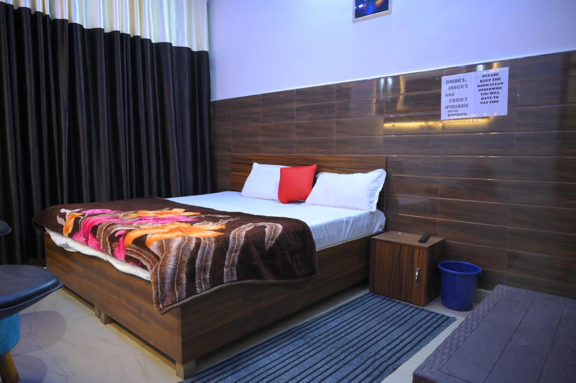 Hotel Starlight Meerut Eksteriør billede